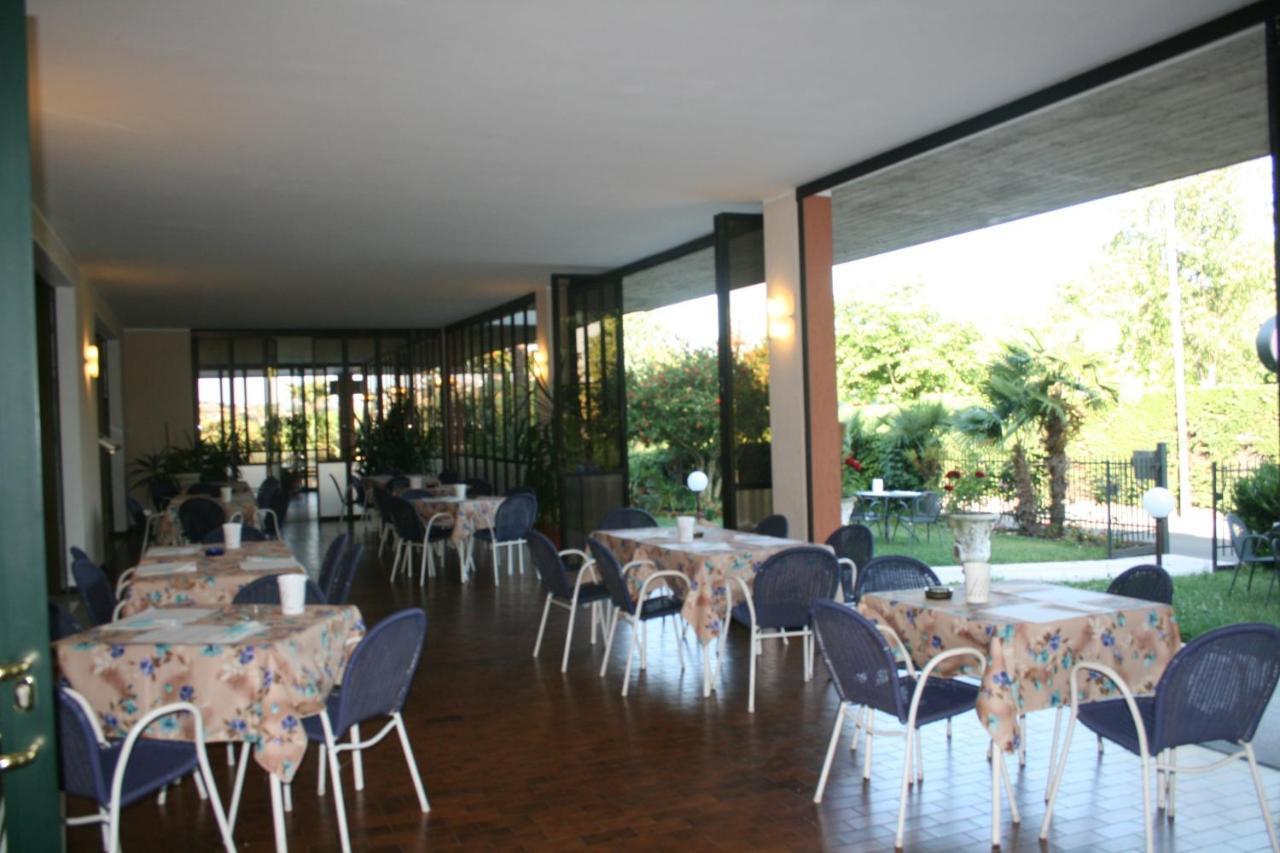 Residence Miralago Rooms & Apartments Manerba del Garda Cameră foto