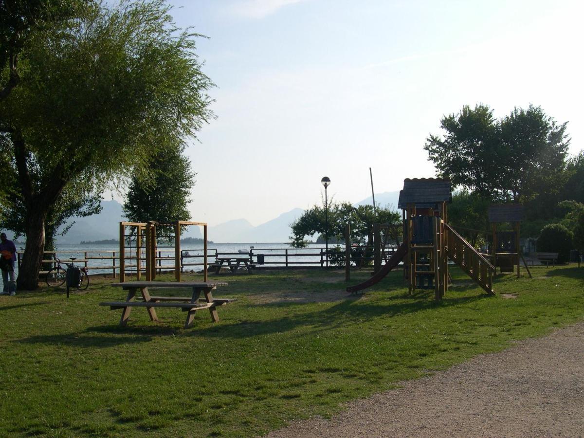 Residence Miralago Rooms & Apartments Manerba del Garda Cameră foto